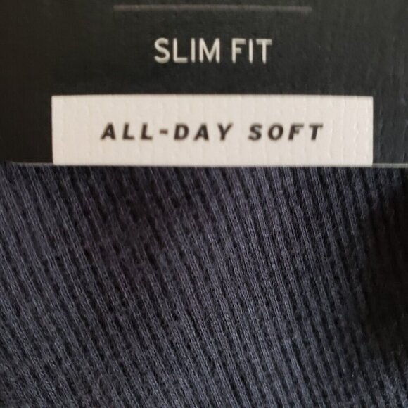 Levi's Womens Off Black Short Sleeve Rib 90s Style Baby T-Shirt Size XL Slim Fit - Picture 5 of 15